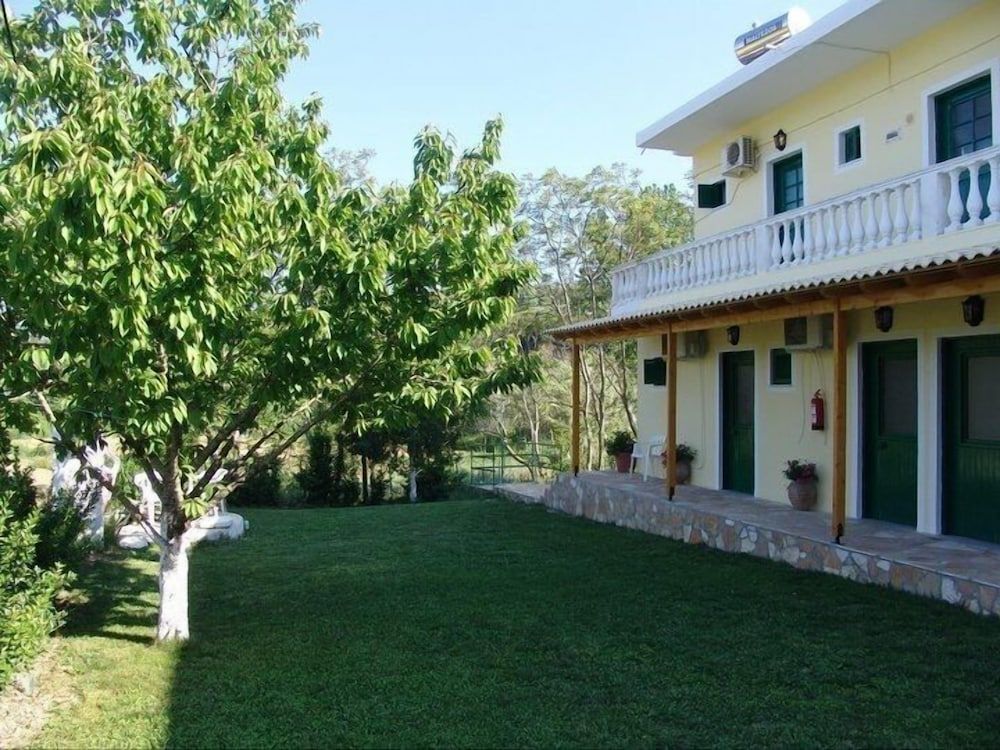 Family Studios - carbon neutral hotel in Corfu