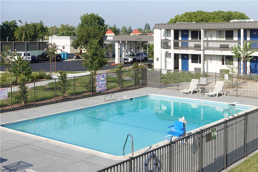 Motel 6 Claremont CA - photo 6