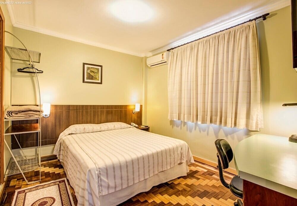 Almasty Hotel in Chapeco, Brasil