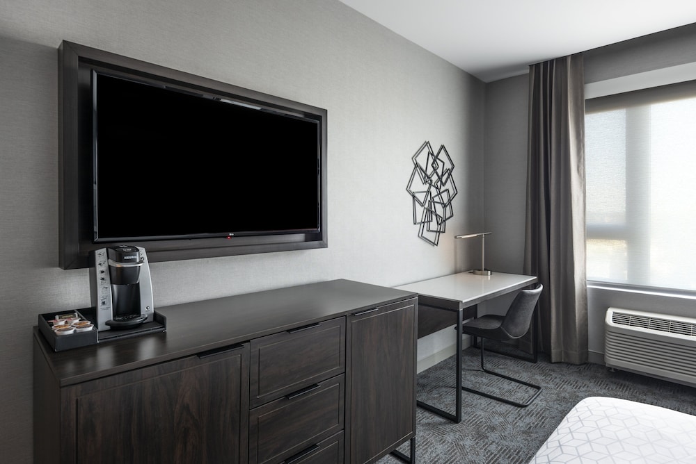 Holiday Inn Express Boston Logan Airport Revere by IHG - photo 9