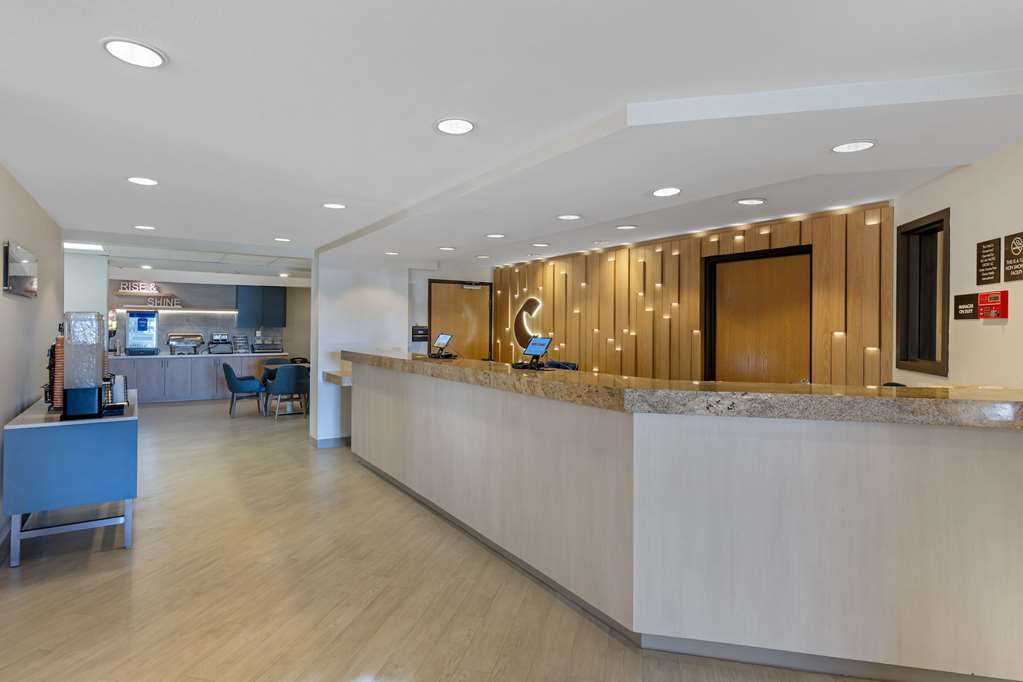 Comfort Inn Marina on the Monterey Bay - photo 10