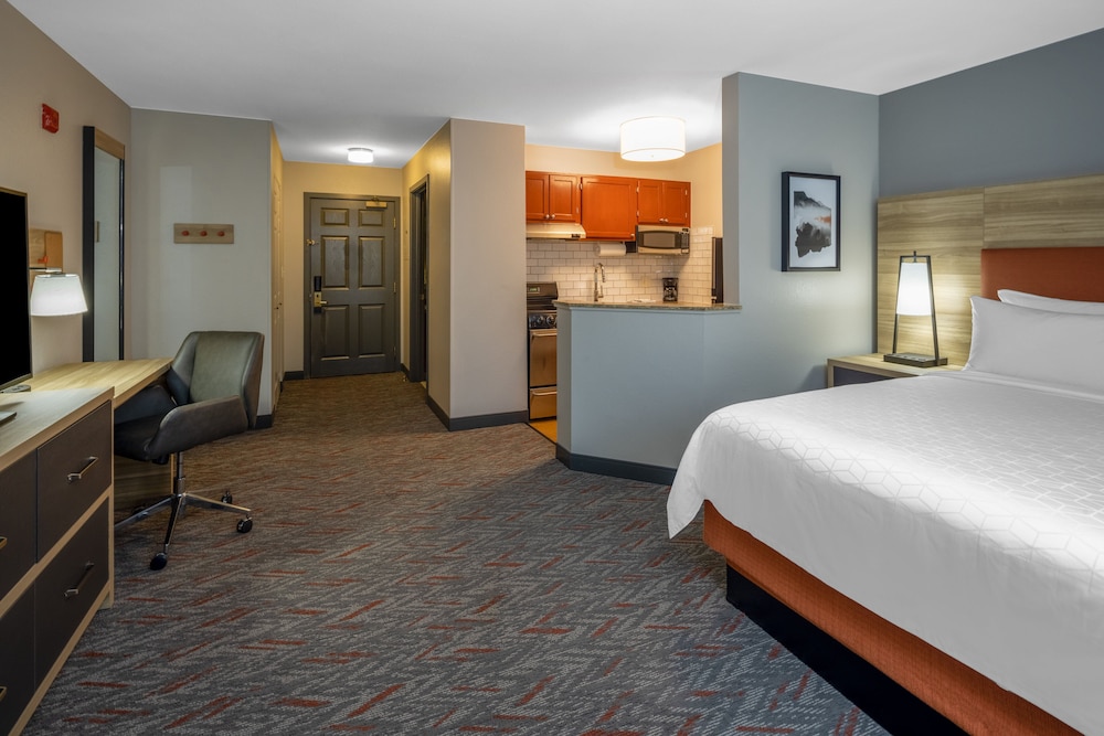 Candlewood Suites Boston North Shore Danvers - photo 6