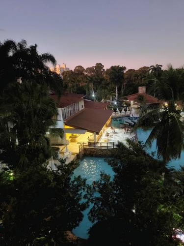 Hot Springs Flat Apart Hotel Master Luxo com Banheira in Caldas Novas, Brasil