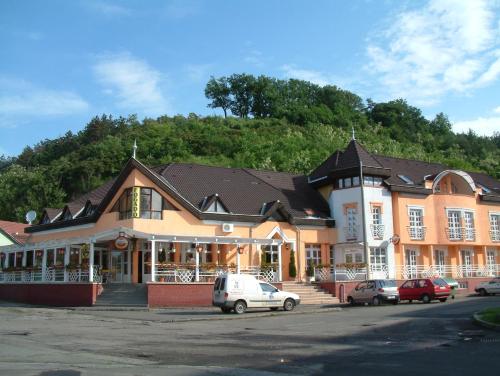 Galcsik Fogado — Salgotarjan