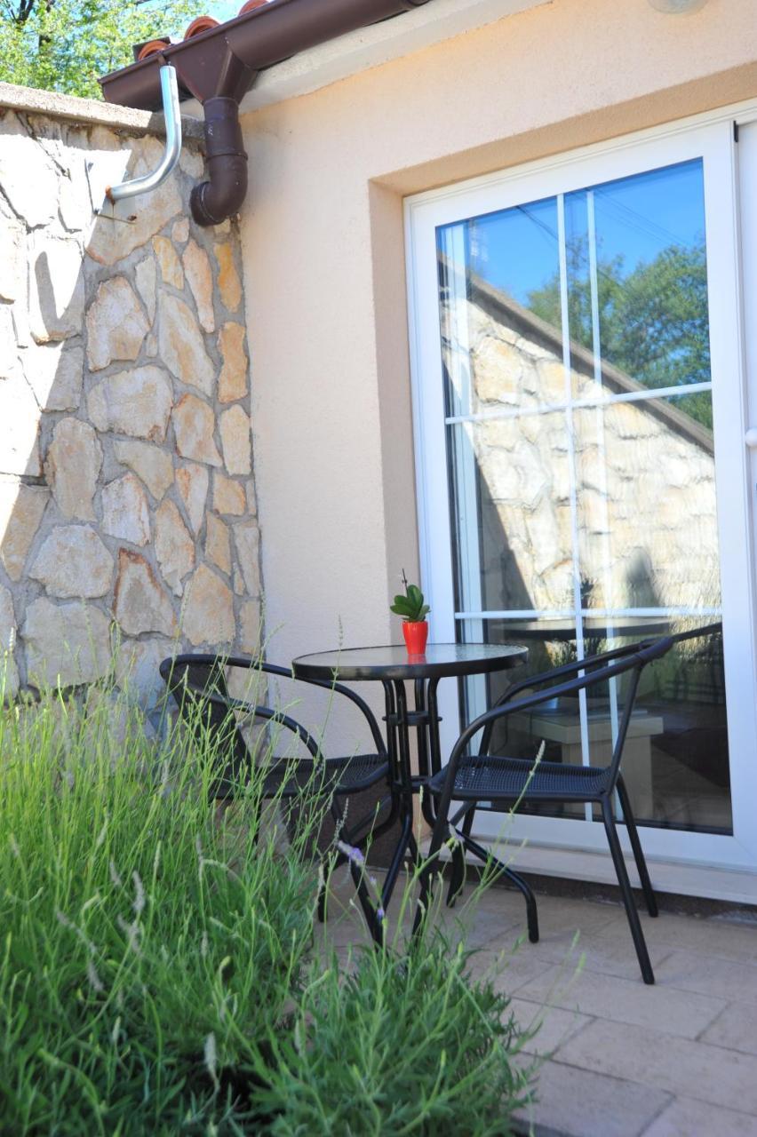 Apartment Jasna with Breathtaking Sea View Terrace And Free Parking — 4-Star Luxury Hotel in Bakar, Croatia