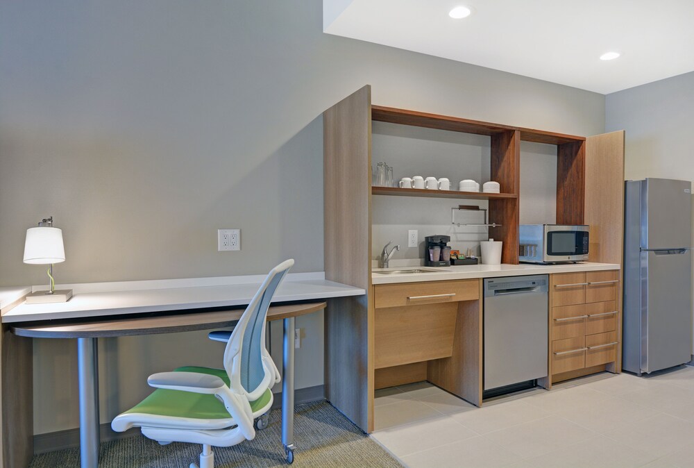 Home2 Suites by Hilton Charleston Daniel Island - photo 15