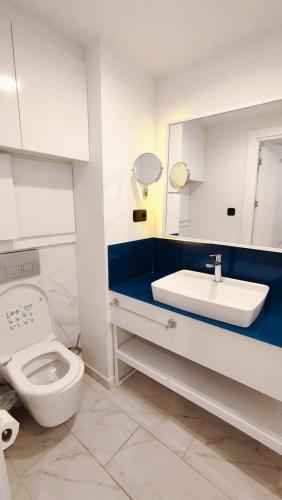 Orbi Sea View Studio Apartment