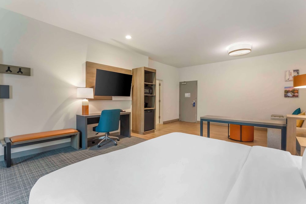 Comfort Suites Gatlinburg Downtown Convention Center - photo 40