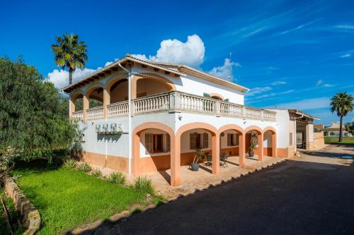 Finca Emilia - carbon neutral hotel in Campos