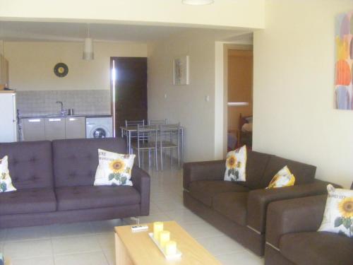 Nissi Elena Deluxe Apartments