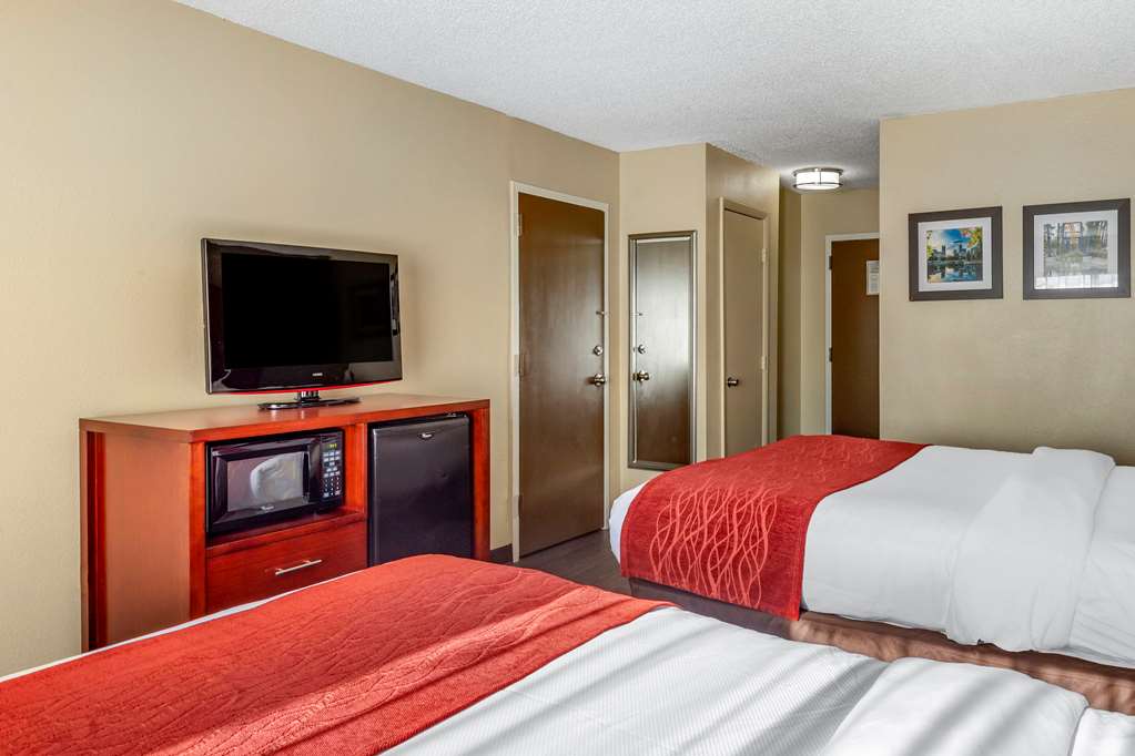 Comfort Inn Fort Mill Amusement Park at Carowinds Blvd - photo 18