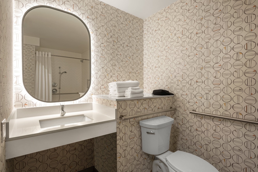 Holiday Inn Ontario by IHG - photo 23