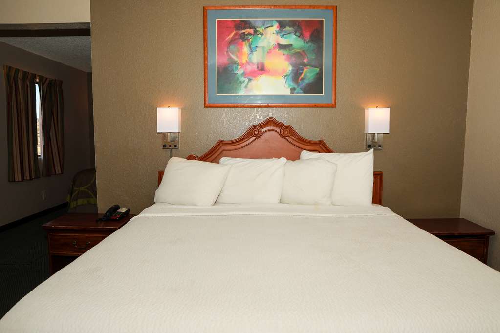 Super 8 by Wyndham Gallup - photo 11