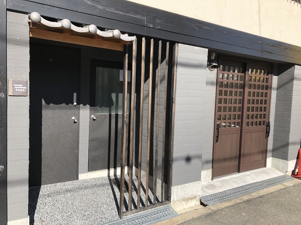 Toy Hotel - carbon neutral hotel in Osaka
