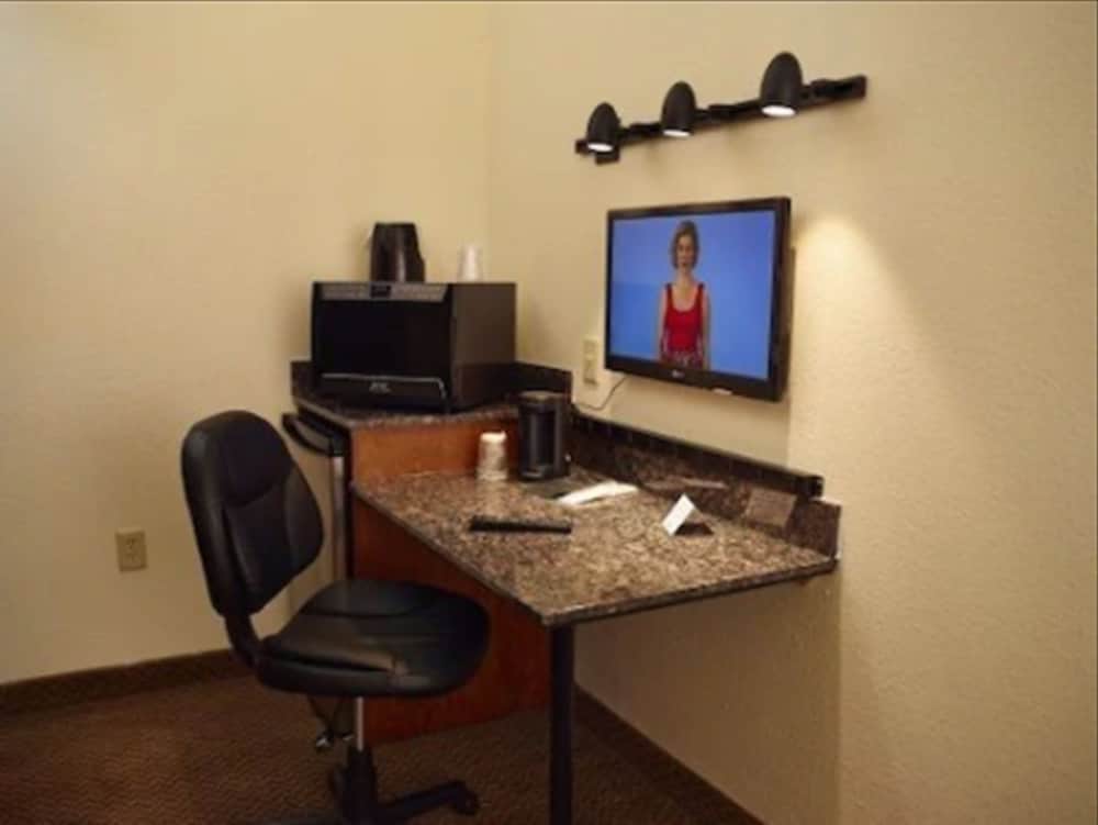 LivINN Hotel Minneapolis South Burnsville - photo 4