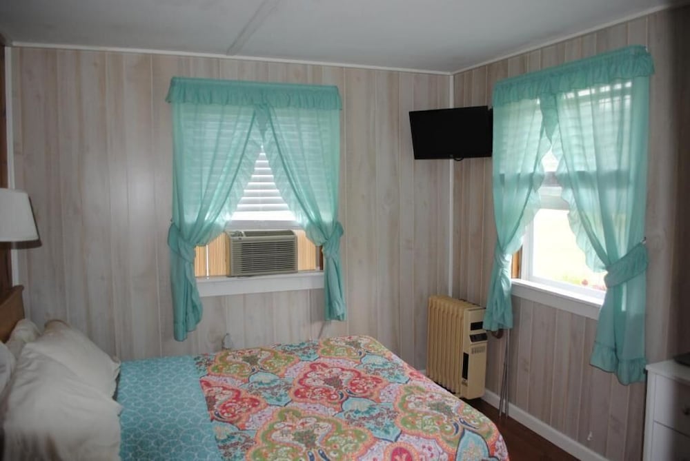 Rock Ledge Motel - photo 9