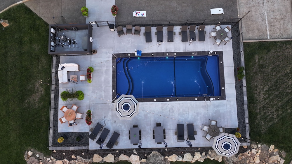 Pinemark Inn & Suites - photo 28