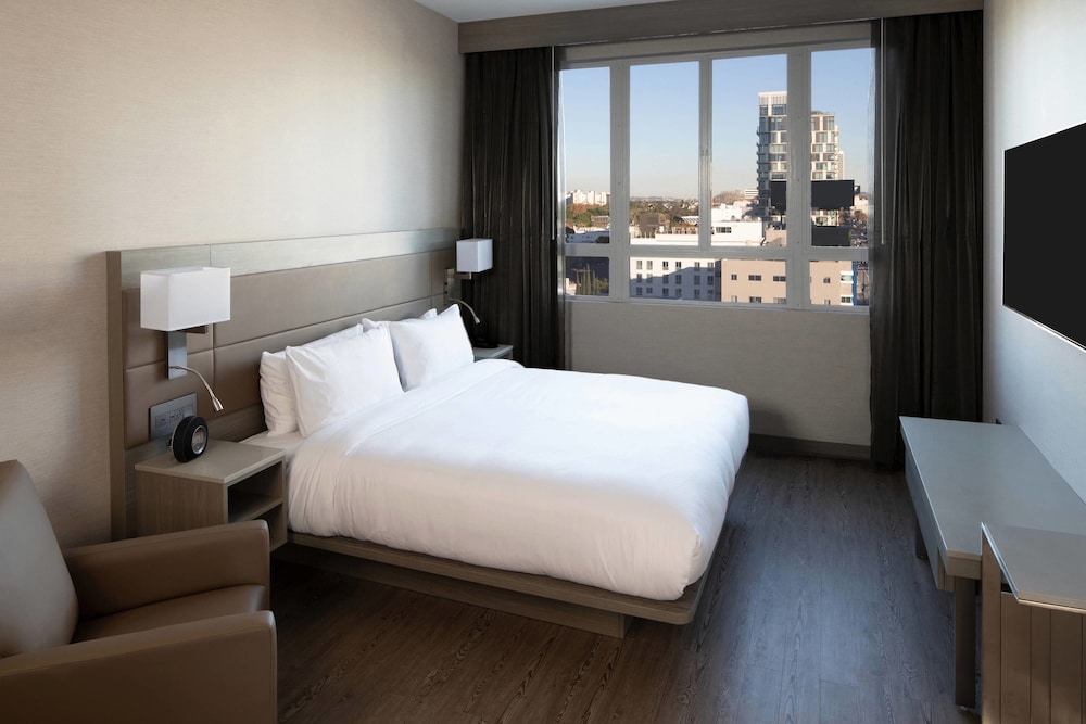 AC Hotel by Marriott Beverly Hills - photo 13