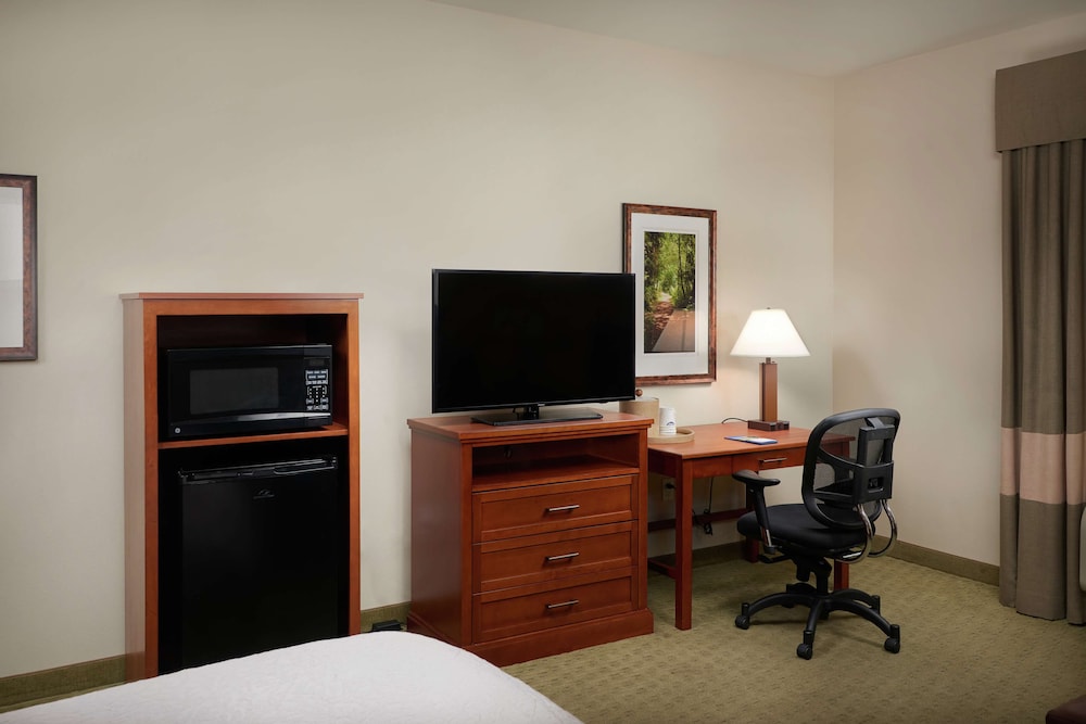 Hampton Inn & Suites Salem OR - photo 6