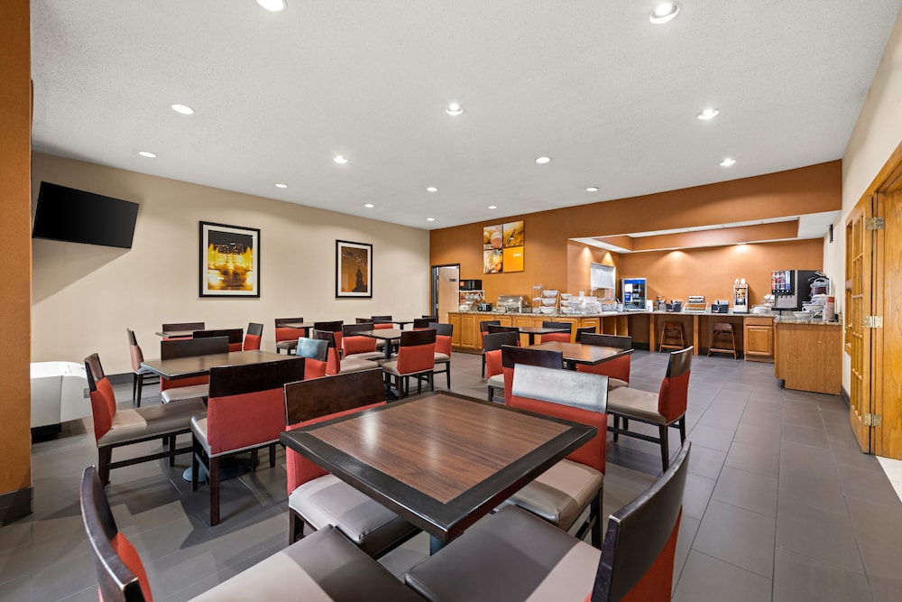 Comfort Suites Kansas City Liberty - photo 19