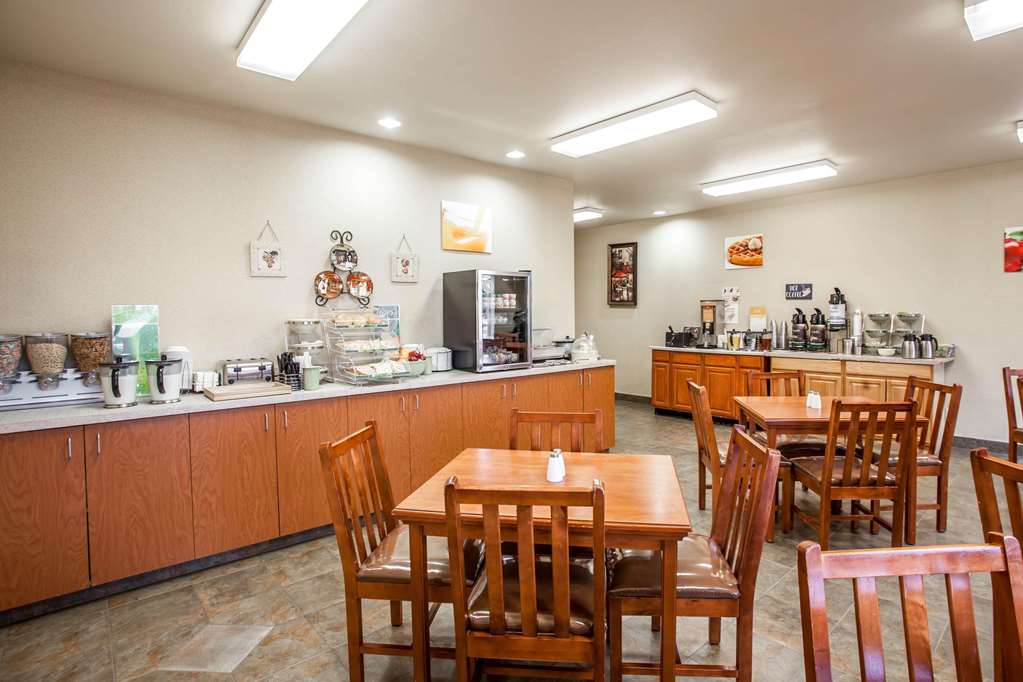 Quality Inn & Suites Federal Way Seattle - photo 35