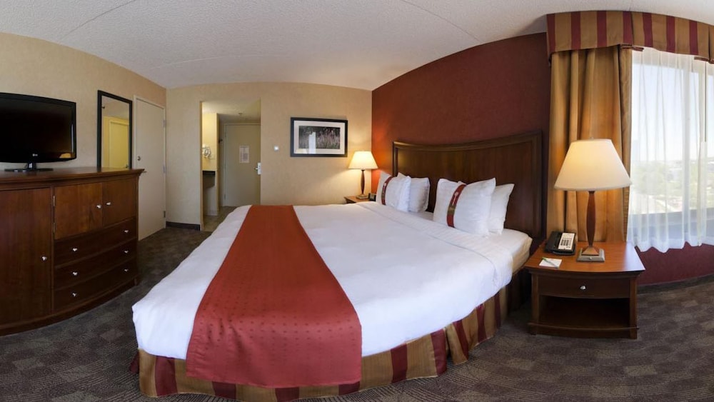 Holiday Inn Grand Rapids Downtown an IHG Hotel - photo 3