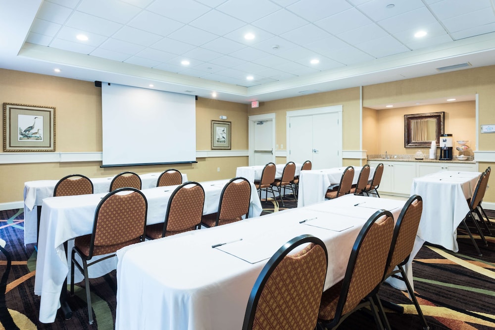 Hampton Inn Moss Point Pascagoula - photo 27