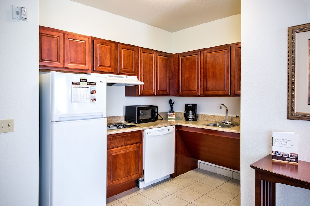 Staybridge Suites Rockford by IHG - photo 14