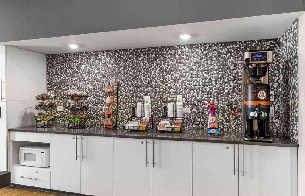 Extended Stay America Suites Atlanta McDonough - photo 6