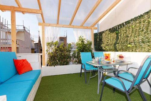 Cozy apartment close to Acropolis — 4-Star Luxury Hotel in Athens, Greece