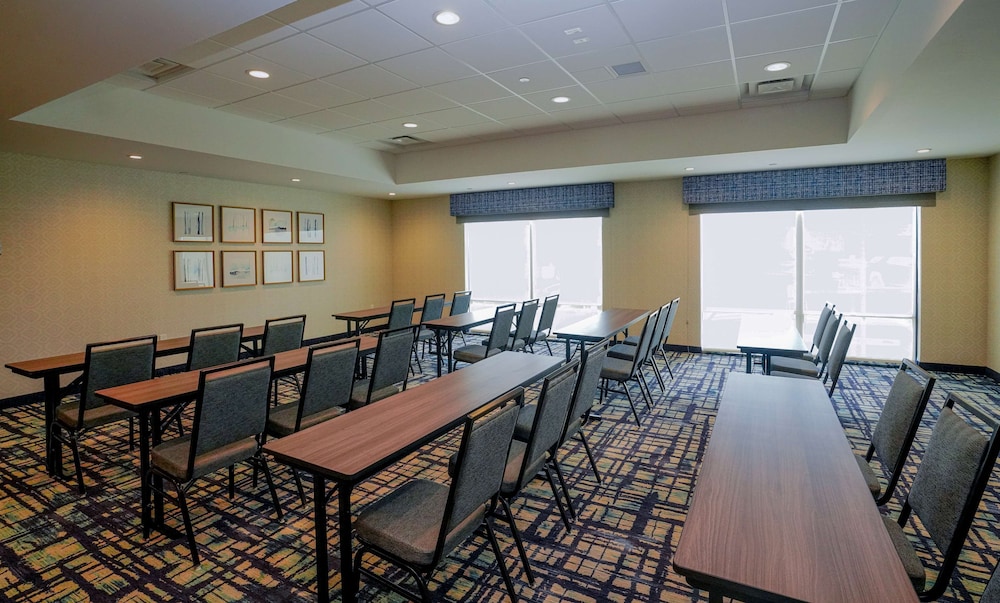Hampton Inn Colorado Springs I 25 Central - photo 33