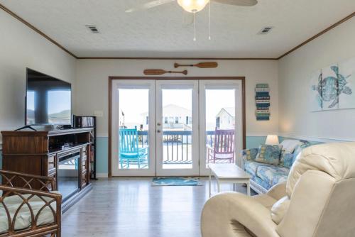 Out of the Blue by Oak Island Accommodations - photo 18