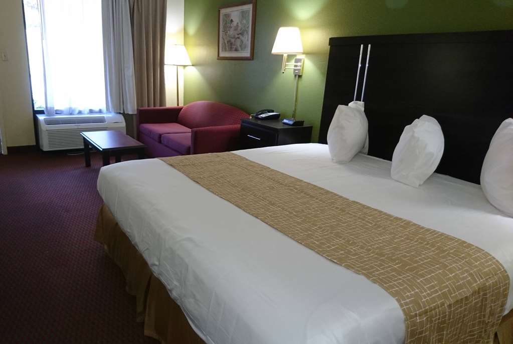 Travelodge by Wyndham Knoxville East - photo 5