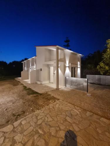 SmallHouseLefkada ΘΕΜΑ - last minute hotel in Unknown City