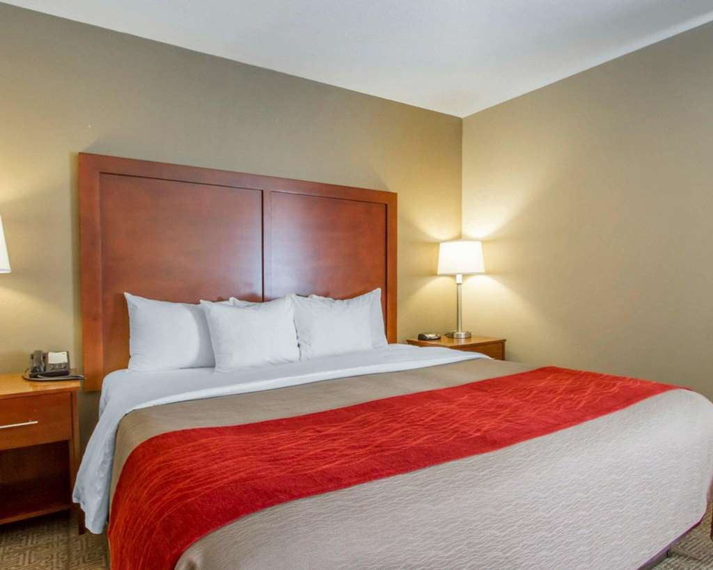 Comfort Inn Bolivar - photo 17
