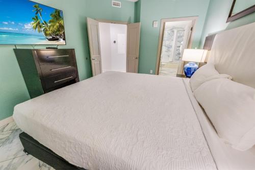 Oceanfront Retreat w Stunning Views Myrtle Beach - photo 13