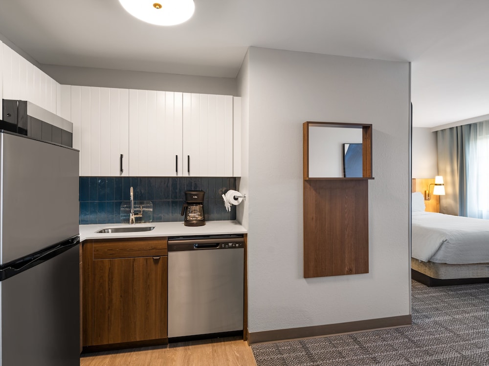 Staybridge Suites Rochester University by IHG - photo 26