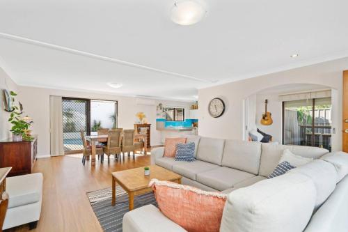 Spacious family home pool epic backyard — 4-Star Luxury Hotel in Perth, Australia