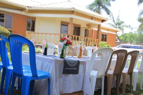 Stairways inn - carbon neutral hotel in Kampala