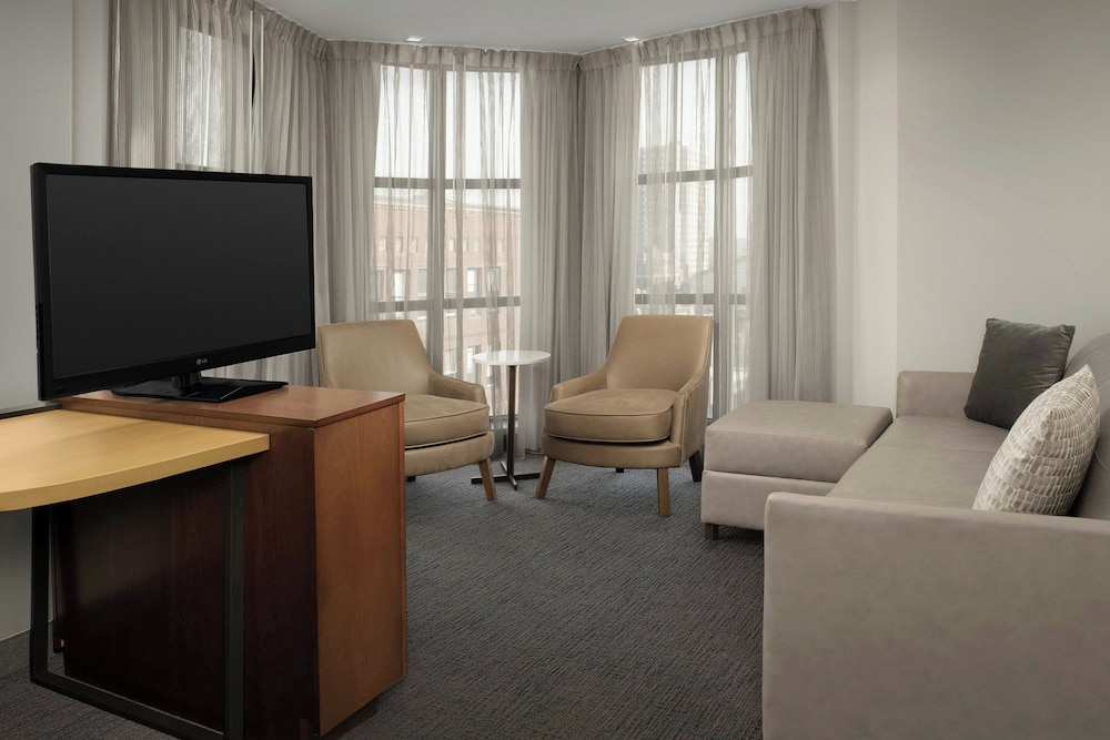 Residence Inn by Marriott Syracuse Downtown at Armory Square - photo 13