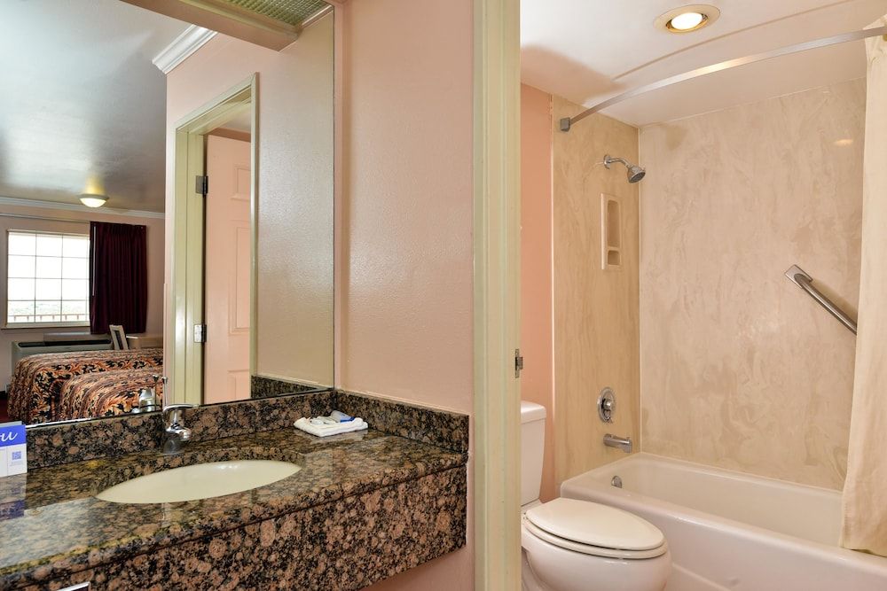 Anthony Inn - photo 3
