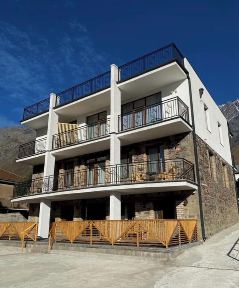 Mood Hotel Kazbegi — Step Antsminda