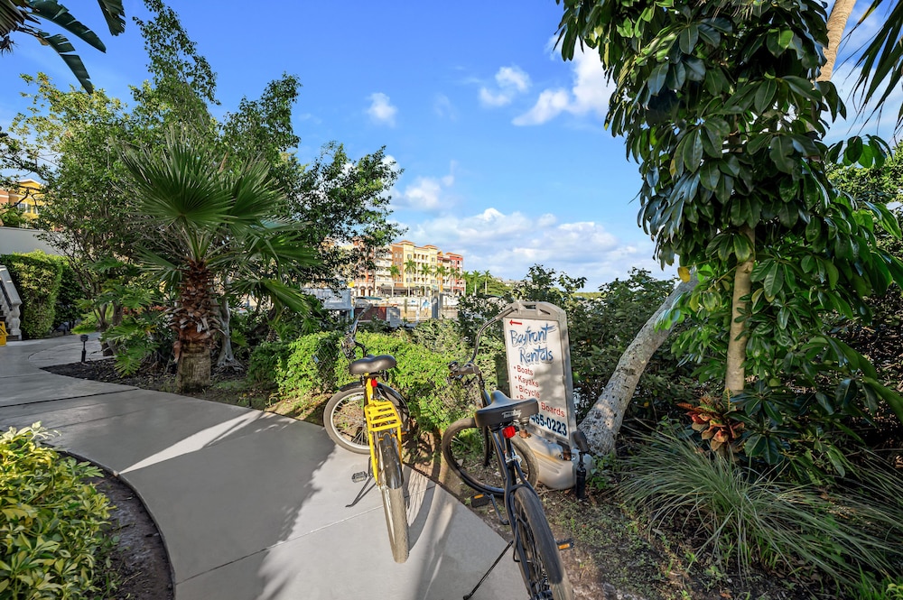 Bayfront Inn Fifth Avenue - photo 36