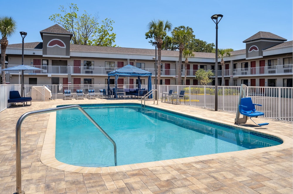 Hotel South Tampa & Suites - photo 17