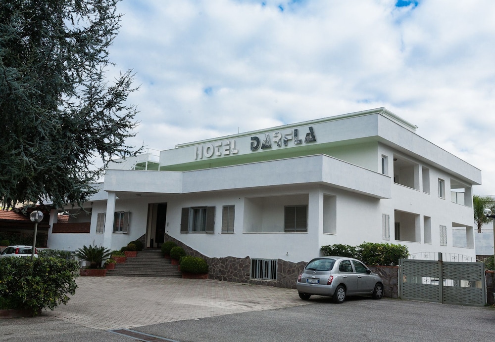 Dh Hotel - carbon neutral hotel in Pozzuoli