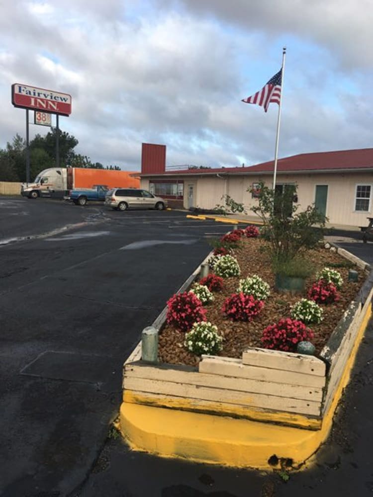 Fairview Inn — Montrose