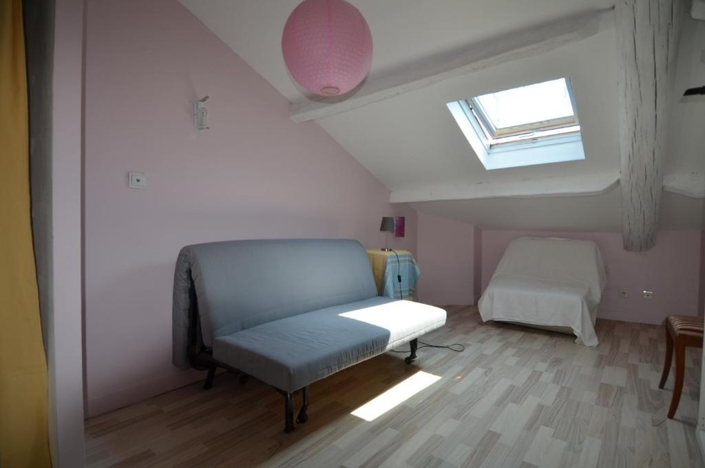 Duplex Borriglione Spacieux Appartement Pour 6 Personnes Au Pied du Tram — 4-Star Luxury Hotel in Nice, France