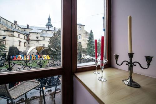 ROMANTIC Apartments with balcony — 4-Star Luxury Hotel in Lviv, Ukraine