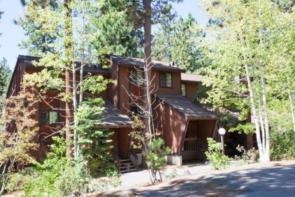 Club Tahoe - photo 26
