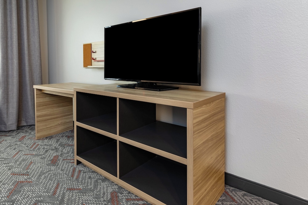 Candlewood Suites Mount Pleasant by IHG - photo 23